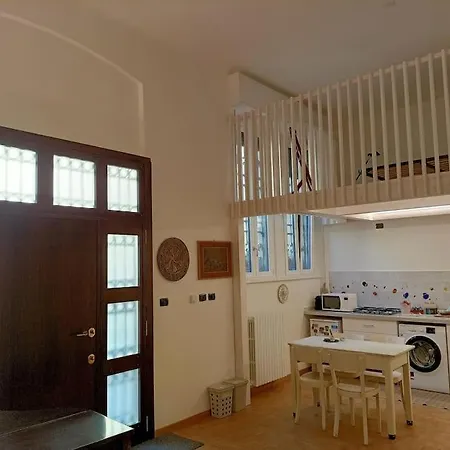 Daire Silenzioso Loft Vicino Alla Stazione Centrale *