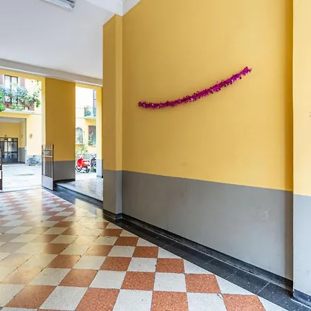 Apartment Isola Cozy Studio - M3 Maciachini & Zara Underground Milan