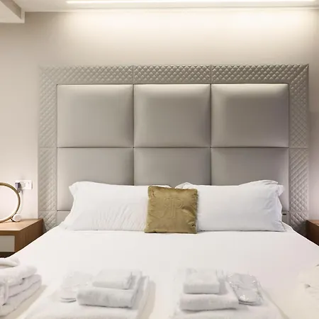 Prestige Boutique -piazza Duomo 米兰