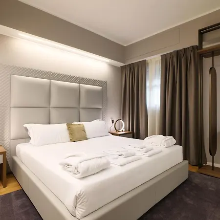 Prestige Boutique -piazza Duomo 4*