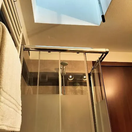 公寓 Big Bright Flat In Close To Loreto Square *