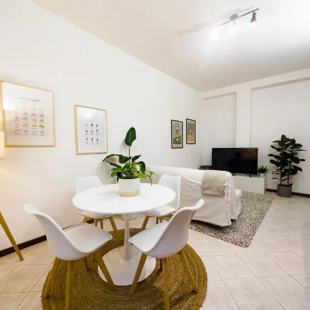 Apartment Litta's Flat In Affori - 3 Mins Walk From Mm3 Mailand