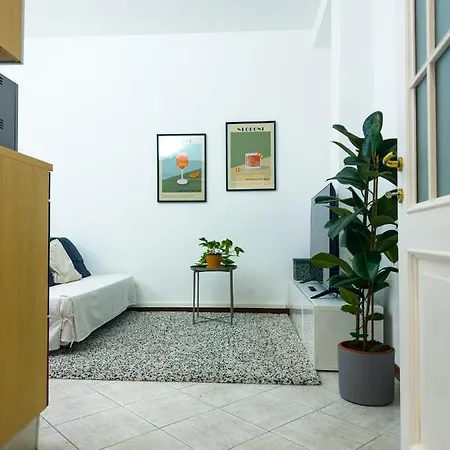 Litta's Flat In Affori - 3 Mins Walk From Mm3 Mailand