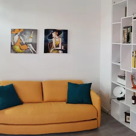 Appartement Monolocale Nuovo In Centralissimo Palazzo Storico Milan