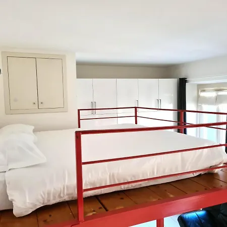 Casa Di Ringhiera Alle Colonne Di San Lorenzo Apartment