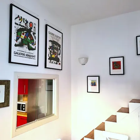 Casa Di Ringhiera Alle Colonne Di San Lorenzo Apartment