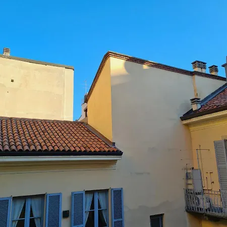 Casa Di Ringhiera Alle Colonne Di San Lorenzo Apartment *