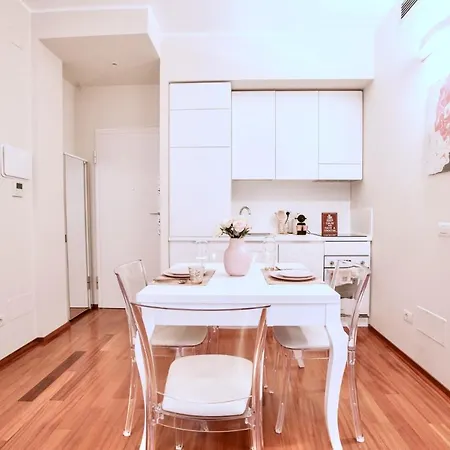 Easylife - Elegante Bilocale A Due Passi Dal Colorato Quartiere Di Porta Venezia
