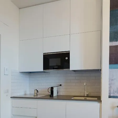 Bnbutler - Schiaparelli