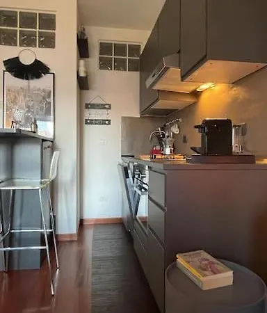 Apartment Gae Aulenti Milan