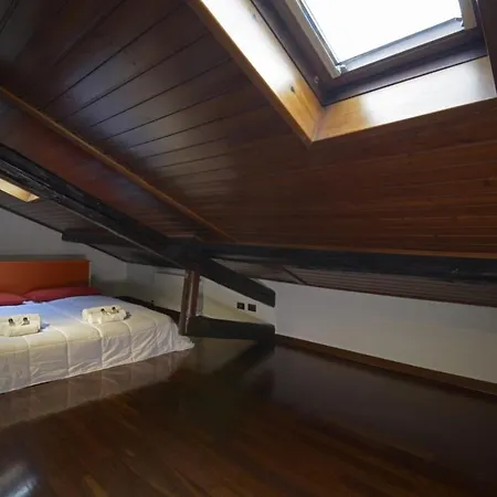 Apartmán Cenisio - Corso Sempione Accogliente Mansarda Di Design Milán