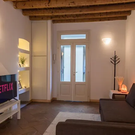 Апартаменты Milano-darsena Navigli- C'era Volta Casa Милан