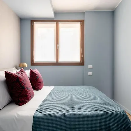 Apartman The Wallpaper House Milánó