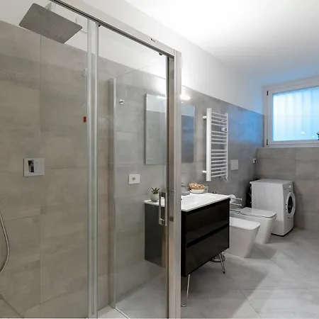 Sansiro-duomo, Exclusive Apartment, Wifi & Netflix Lägenhet *