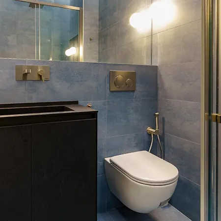 Bnbutler - Schiaparelli * Milánó