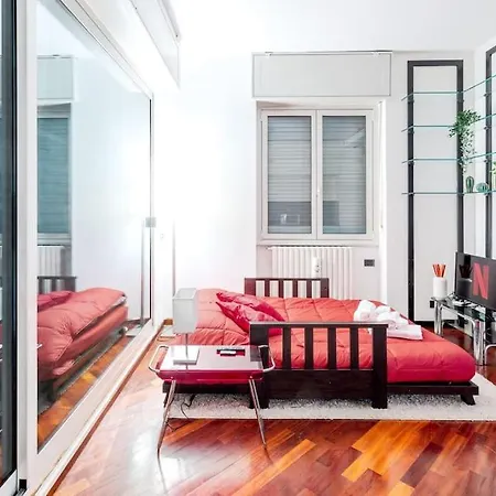 Duomo 10 Min Luxury • Terrazzo • Wi-fi • Netflix Apartment *