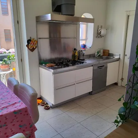 Pensión Stanza N. 3 In Incantevole Zona Solari 3*