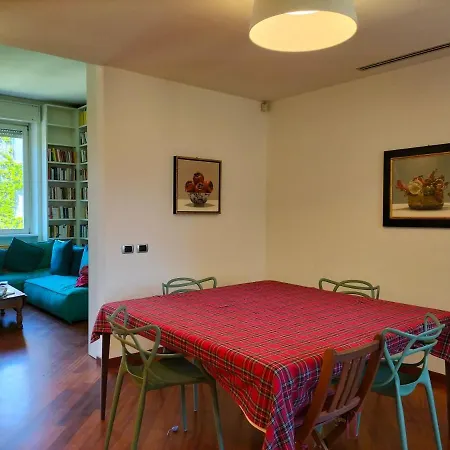 Stanza N. 3 In Incantevole Zona Solari Pensión Milán