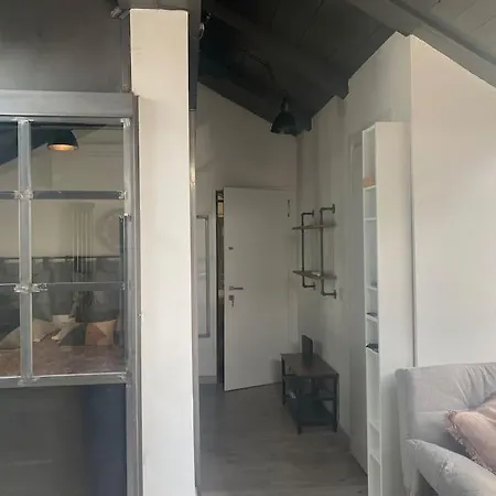 Industrial Cozy Loft *