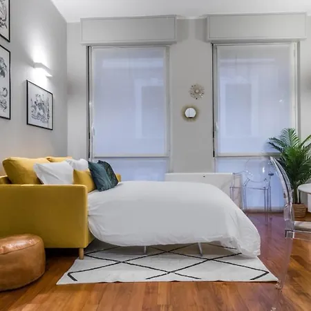 Apartment Joivy Elegant 1 Bedroom In Front Of The Sforzesco Castle *