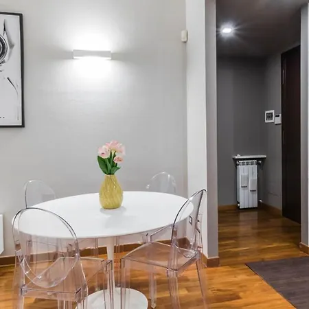 Joivy Elegant 1 Bedroom In Front Of The Sforzesco Castle Apartment *