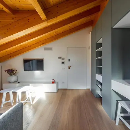 Easy Life - Elegante Trilocale In Zona Porta Venezia Apartment