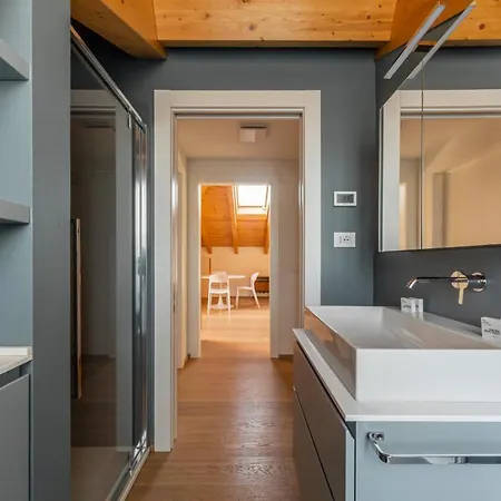 Easy Life - Elegante Trilocale In Zona Porta Venezia
