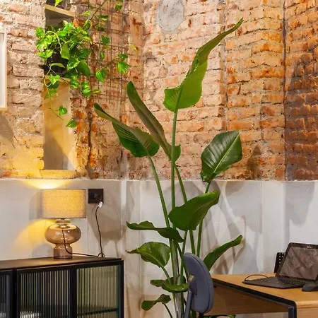 Luxury Loft Navigli, Duomo, Metro M2 A Due Passi Μιλάνο