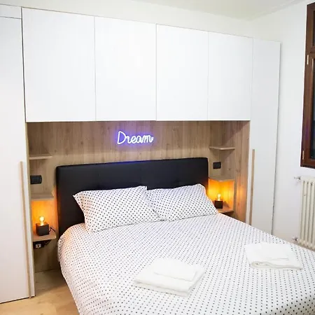 Sweet House Meda Appartamento *