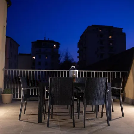 Sweet House Meda Apartament *