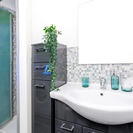 Porta Venezia • Duomo Wi-fi • Netflix • Metro شقة ميلان