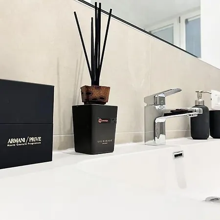 The Boutique - Hebrew Quarter Milan