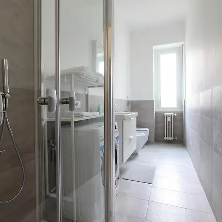 Lovely - Lovely Porta Romana