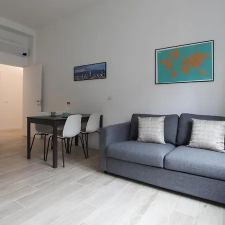 Lovely - Lovely Porta Romana Apartment *