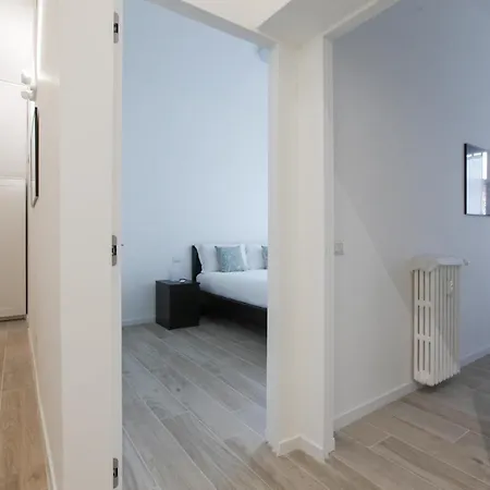 Lovely - Lovely Porta Romana *