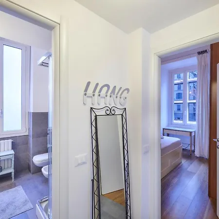 Apartment Brera Moscova Trilocale Milan