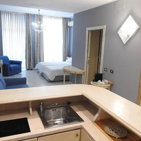Mercanti Apts Via Passarella Apartman