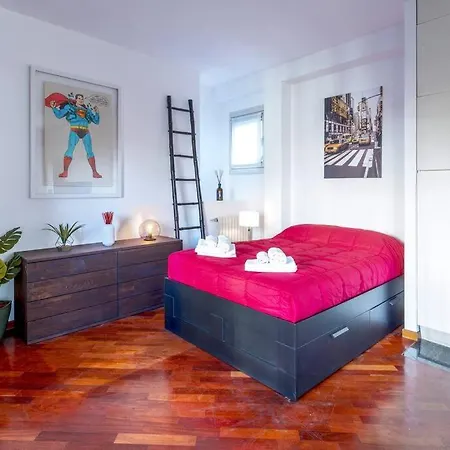 Duomo 10 Min Luxury • Terrazzo • Wi-fi • Netflix Apartment Milan