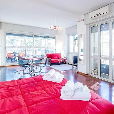 Duomo 10 Min Luxury • Terrazzo • Wi-fi • Netflix Apartment *