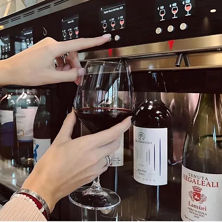 Отель Boutique Martini 17