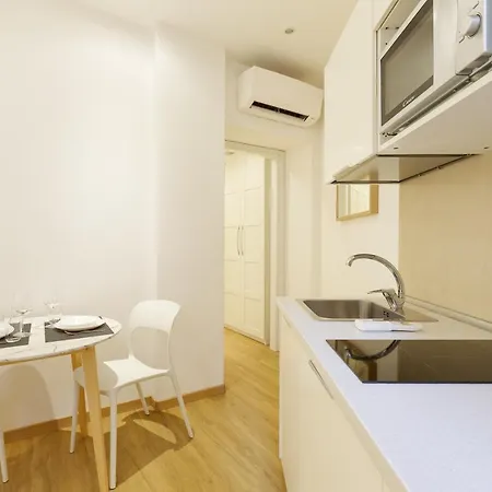 Guesthost - In The Heart Of Milano! Milano