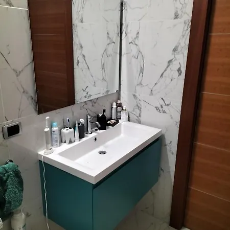 Stanza Nr 4 In Incantevole In Zona Solari Μιλάνο