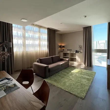 H2c Milanofiori Hotel