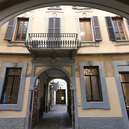 Elegant Medici Apartment Milan