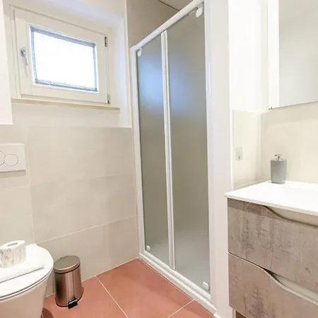 Velasquez - B - San Siro