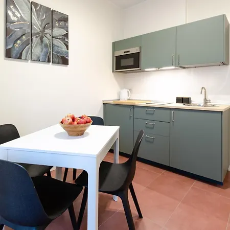 Velasquez - B - San Siro * ميلان