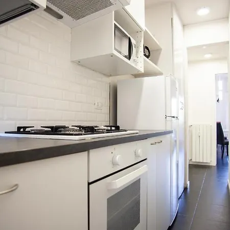 Appartement Cristoforo Porta Ticinese 4pax Wifi Milaan