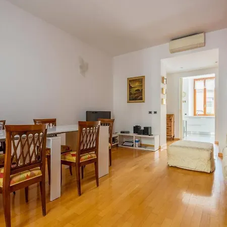 Easylife - Elegant In Pta Venezia * Milan