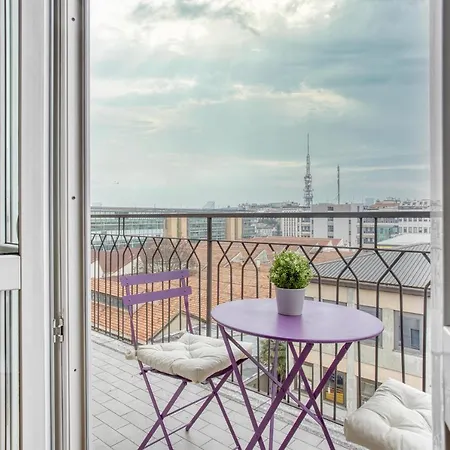 Joivy Vibrant With Balcony Apartamento Milão