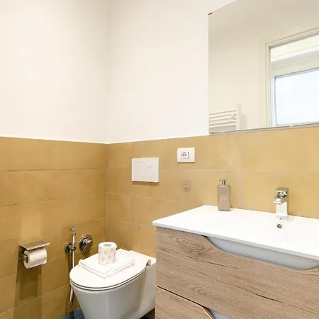 Velasquez - A - San Siro Apartmán Milán